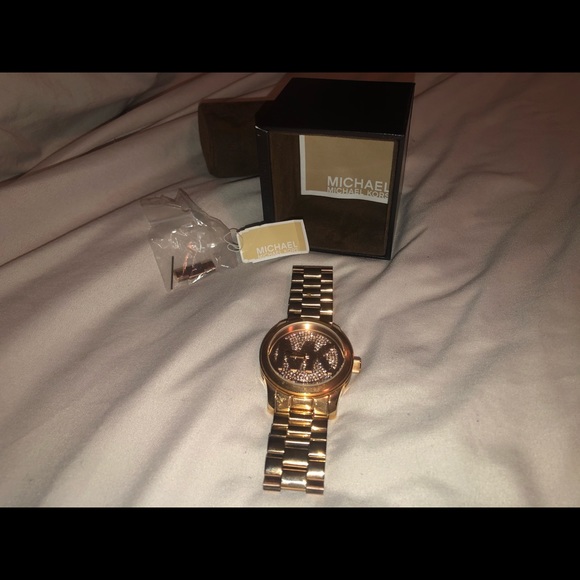 Michael Kors watch - Picture 4 of 5